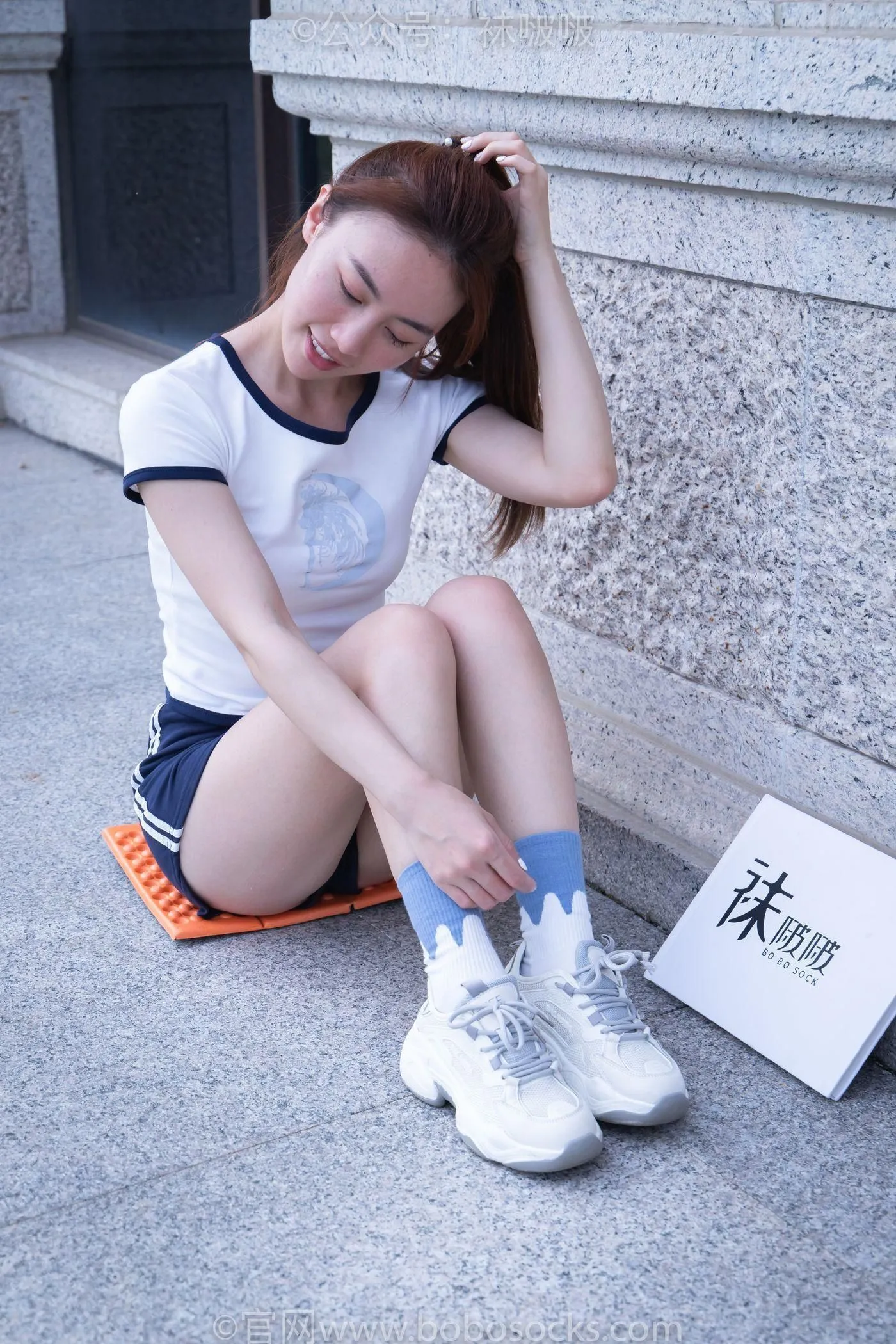 [BoBoSocks袜啵啵]NO.028 小米-运动鞋、白棉袜、裸足 [133P]插图9